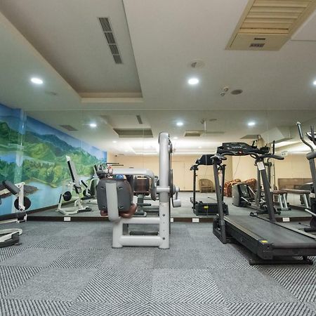 Junli Hotel Banciao Exterior photo