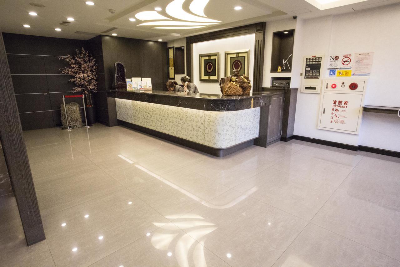 Junli Hotel Banciao Exterior photo